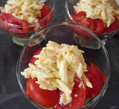 Verrines du soleil avocat tomate surimi