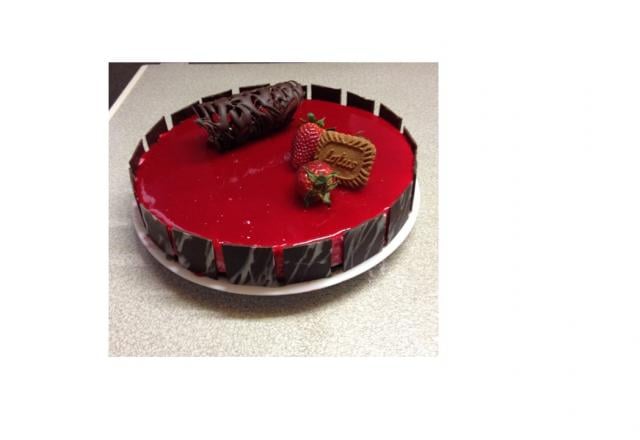 Entremet printanier aux fraises