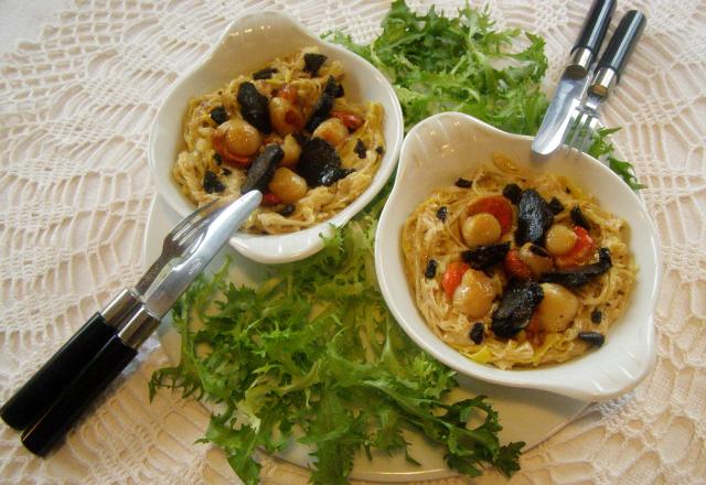 Saint-Jacques et truffe sur lit de fondue de poireaux