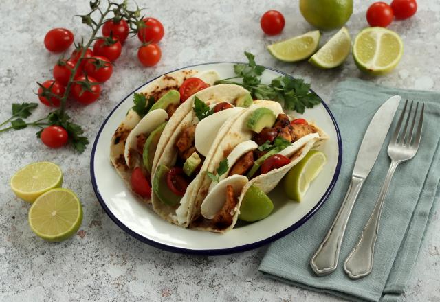 Tacos à l'avocat et mozzarella de vache