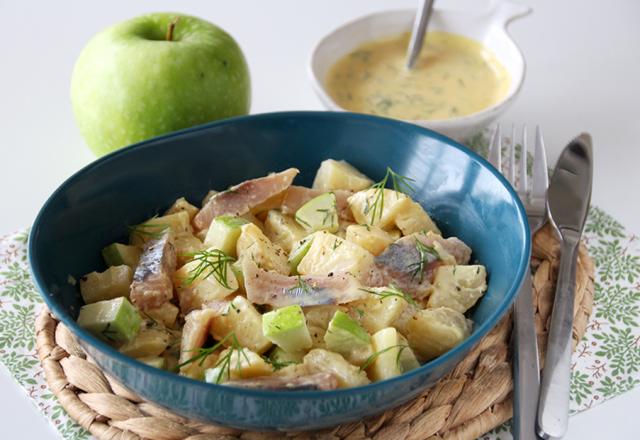 Salade de hareng fumé aux deux pommes