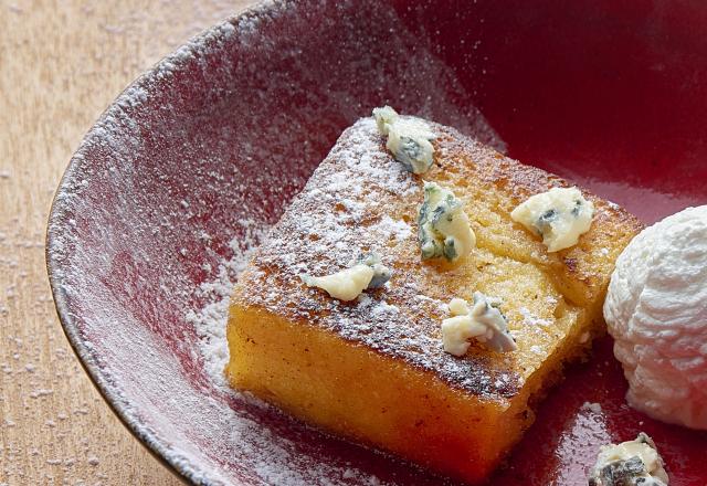 Brioche comme un pain perdu, crème légère à la vanille et Saint Agur