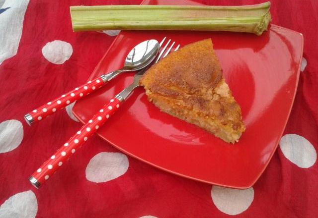 Gâteau à la rhubarbe délicieux