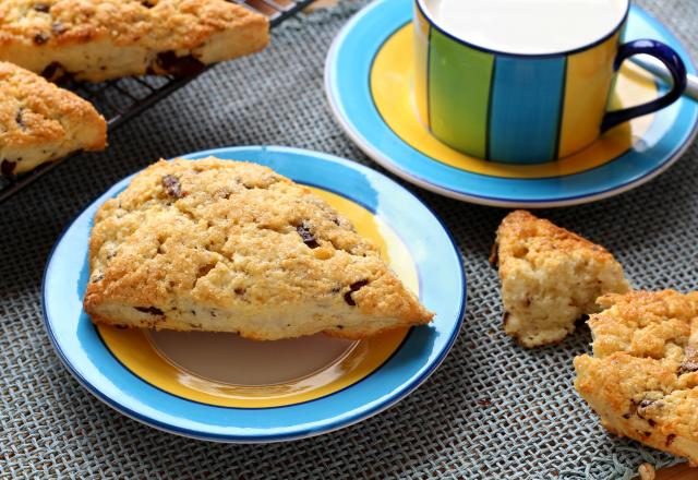 Scones aux pépites de chocolat ou aux raisins secs