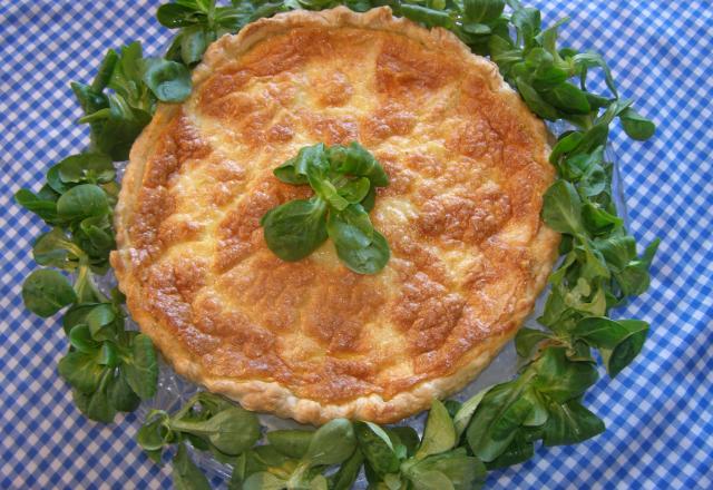 Quiche au Saint-Nectaire, pommes et piment d'Espelette