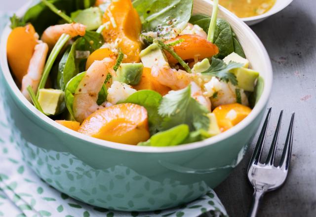 Salade de crevettes pimentée aux abricots