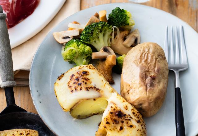 Raclette au Saint-Nectaire et poêlée de légumes épicée