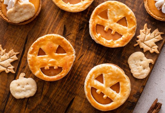 Comment faire des mini tourtes à la citrouille Jack o’lantern pour un apéritif d’Halloween ?