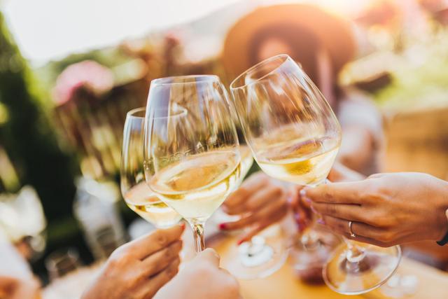 Les vignerons s'inquiètent de l'état de leurs récoltes. Adobestock