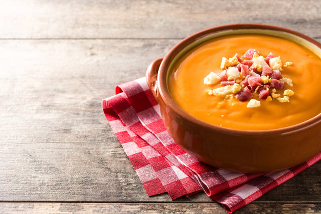 Oubliez le gaspacho  : cette autre soupe espagnole au pain est le dîner fraîcheur parfait