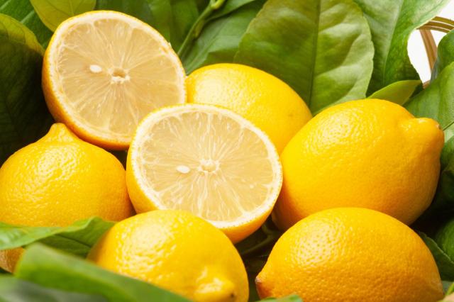 Que faire quand on a trop de citrons ? Nos meilleures astuces anti-gaspi