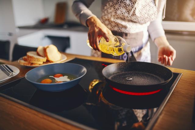 Ne jetez pas vos fanes de radis, cuisinez-les ! - Adobestock 