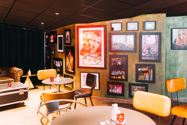 Johnny Hallyday : un bar en hommage au chanteur ouvre à Paris