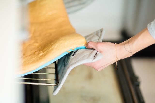 Pourquoi ma génoise ne gonfle pas ou retombe ? Adobestock