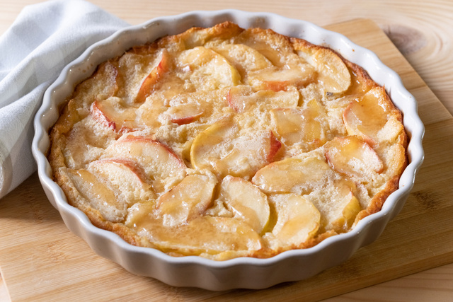 Flognarde : ce dessert rustique façon clafoutis à tester avec des pommes ou des poires