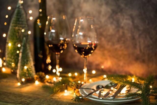 Quel vin servir en fonction de votre menu de Noël ? On vous aide a faire les accords-mets-vins
