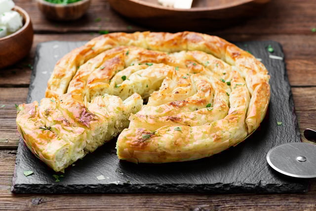 Une recette qui change de la quiche lorraine : découvrez la banitsa, ce feuilleté bulgare au fromage ultra simple à faire