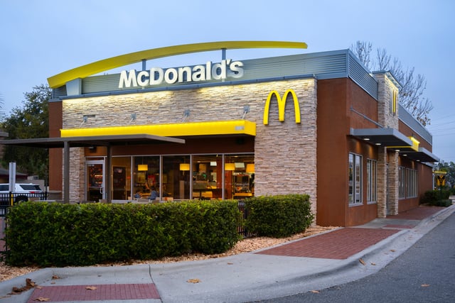 Ce McDonald's est le seul à avoir cette couleur unique au monde : voici pourquoi