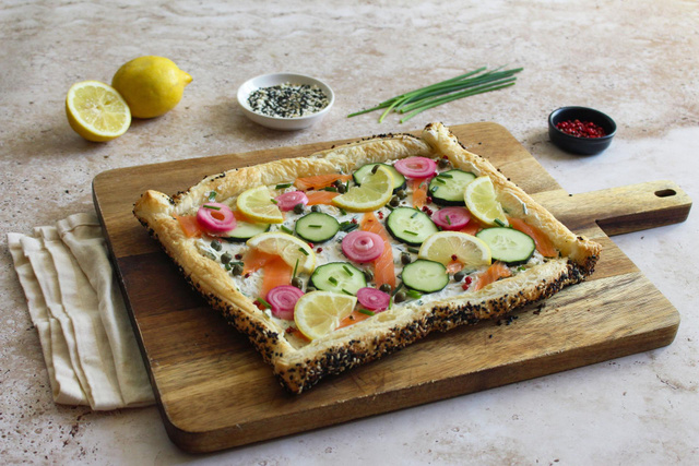 Tarte bagel au saumon fumé : notre recette fraîche et express parfaite pour les vacances
