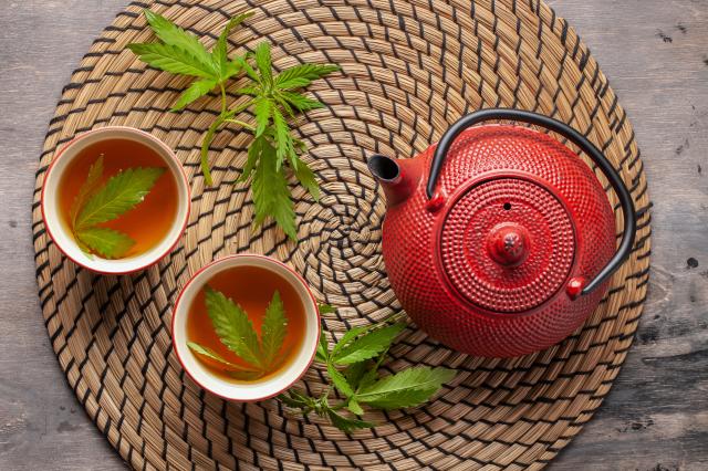 Une infusion au CBD contre la gueule de bois à tester d'urgence !