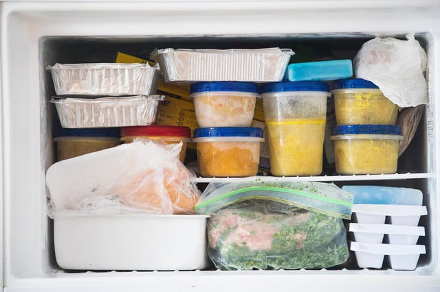 Dégivrage du congélateur : le geste obligatoire à faire 2 fois par an pour économiser de l’argent et sauver vos aliments