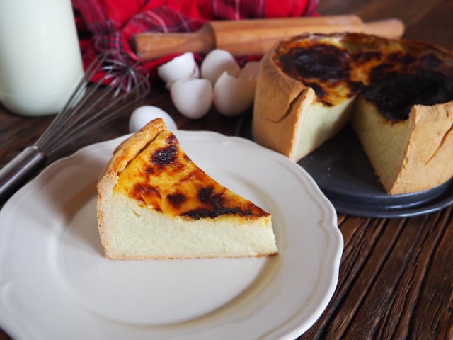 Adieu la pâte feuilletée : découvrez le flan sacré "meilleur de Paris" qui bouscule toutes les règles