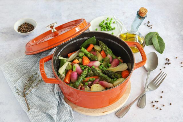 Cocotte de légumes primeurs. Silvia Santucci