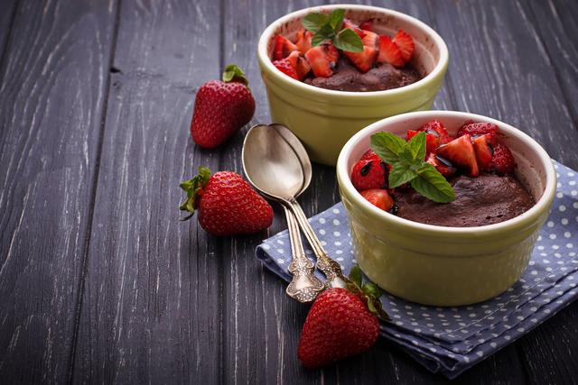 Gâteau au chocolat, oeuf mollet, pain : voici les recettes insoupçonnées à faire avec un micro-ondes !