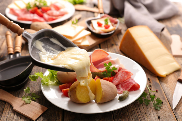 Qui sera le plus gros mangeur de raclette ?