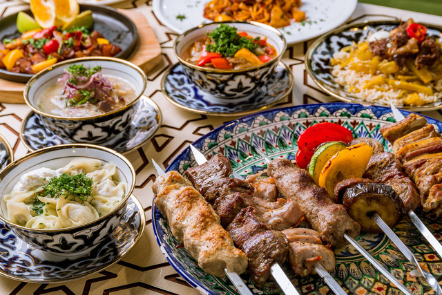 Pékin Express 2022 en Ouzbékistan : quelles sont les spécialités culinaires du pays ?