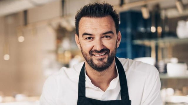 “Ils n’y avaient pas cru” : Cyril Lignac révèle que M6 avait d'abord refusé l’idée de Tous en cuisine, avant un bouleversement qui a tout changé