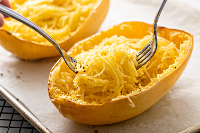 Vous ne savez pas comment manger la courge spaghetti ? Voici la meilleure façon de la préparer