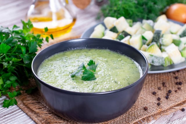Le gaspacho de courgettes de Guy Savoy : Laurent Mariotte a la recette, il vous la donne !