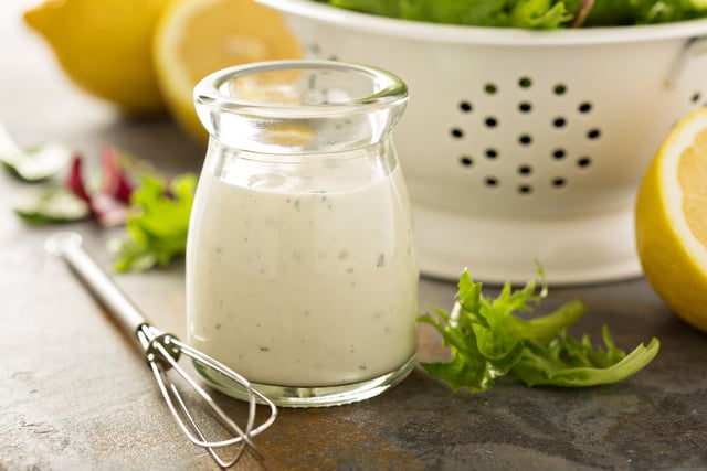 J'ai remplacé la mayonnaise par cette sauce crémeuse allégée et tout le monde veut la recette