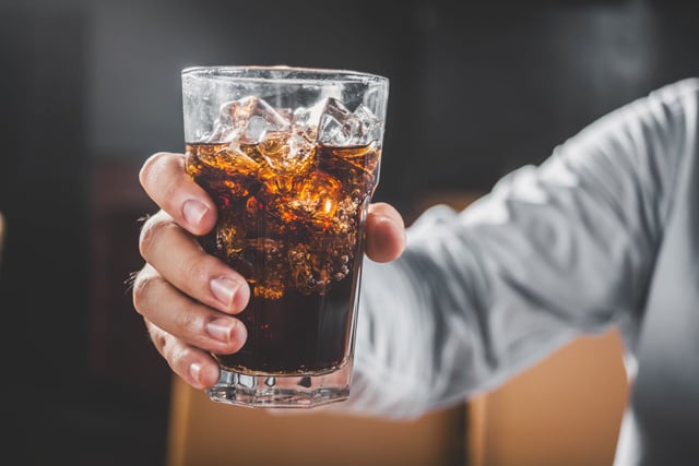 Gastro-entérite : bonne ou mauvaise idée de boire du coca ?