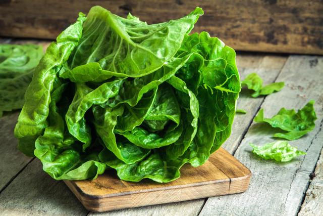 Vous pourrez conserver votre salade fraîche durant un mois si vous appliquez à la lettre cette astuce !