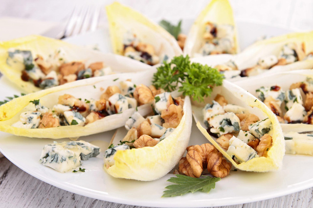 Cette recette d’endives sauce Roquefort signée Laurent Mariotte va vous réconcilier avec ce légume !