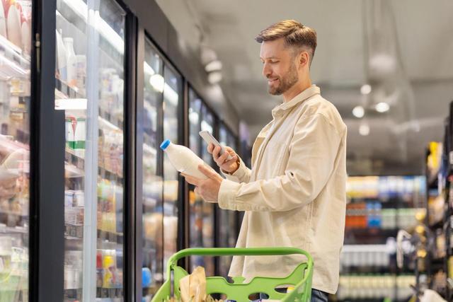 Additifs, perturbateurs endocriniens… L’UFC-Que Choisir lance une appli gratuite pour traquer les substances à risque