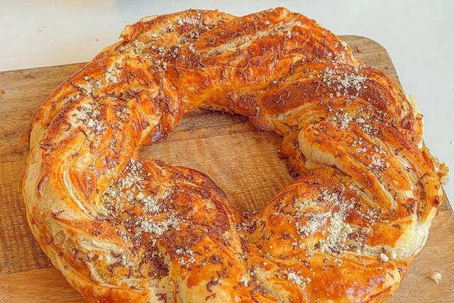 Ni galette, ni couronne : cette année il faut tester la tresse feuilletée des rois