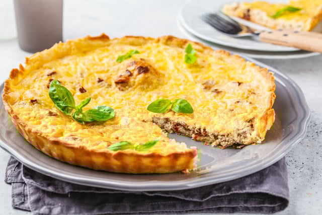 La tarte au thon est une recette salée qui demande peu d'ingrédients. Adobestock