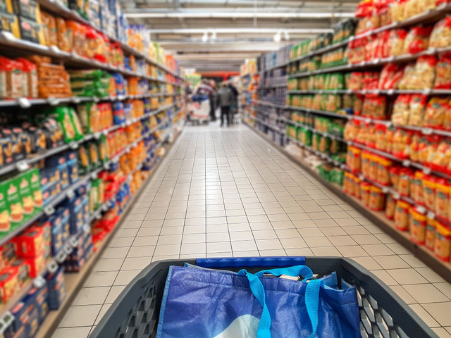 Voici le guide ultime pour choisir la file la plus rapide à la caisse au supermarché selon ces experts !