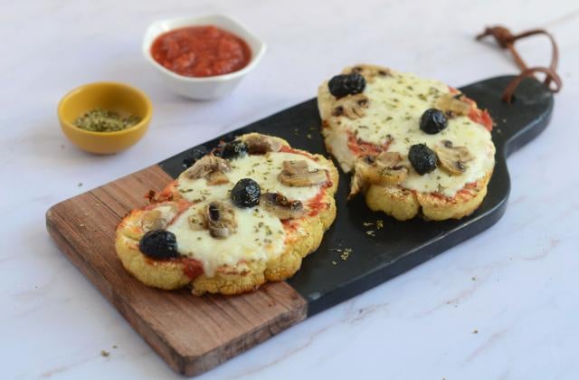 Tartines de chou-fleur façons pizzas. Nadia Paprikas