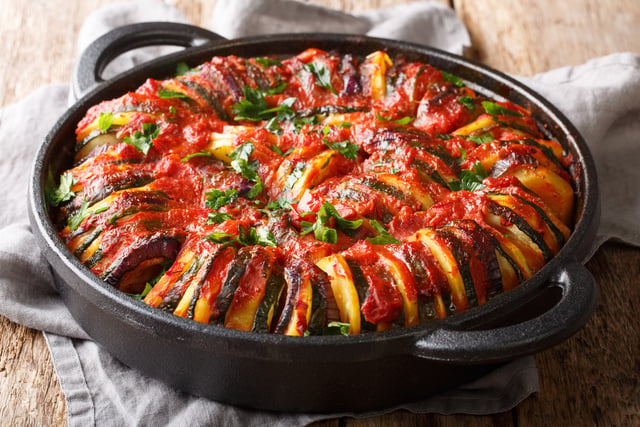 Oubliez le tian provençal : voici la recette du briam grec pour sublimer vos légumes d'été