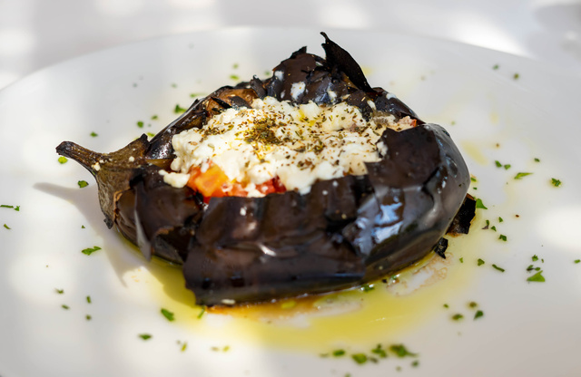 Aubergines farcies à la mozzarella : un plat fondant et facile à tester sans attendre
