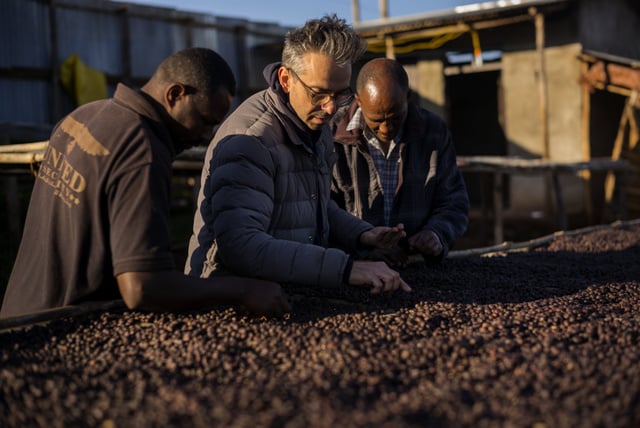 Photos de Fabrice Leseigneur extraites du superbe livre "Culture Café de Christophe Servell, éditions de La Martinière