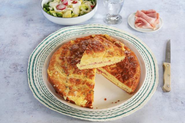 Focaccia-cake au jambon et reblochon, la recette ultra-moelleuse pour l’apéro qui va faire fondre tout le monde !
