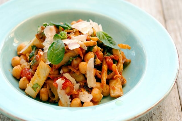 Les 10 meilleures recettes de salades avec des pois chiche !
