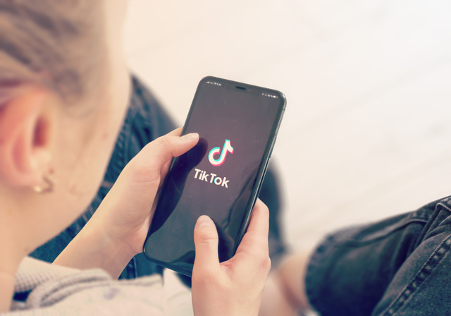 Tiktok lance son service de livraison avec les recettes qui ont fait le buzz sur la plateforme