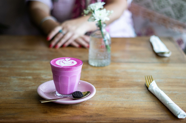 Elan Café, le salon de thé ultra instagrammable, ouvre à Paris !