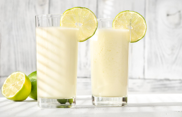 Voici la recette de limonade brésilienne, la boisson fraîche et acidulée à siroter tout l’été
